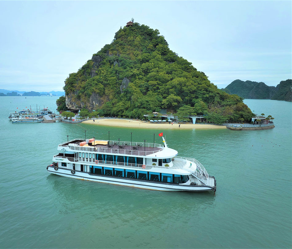 Halong Bay Cruise Half Day Tour
